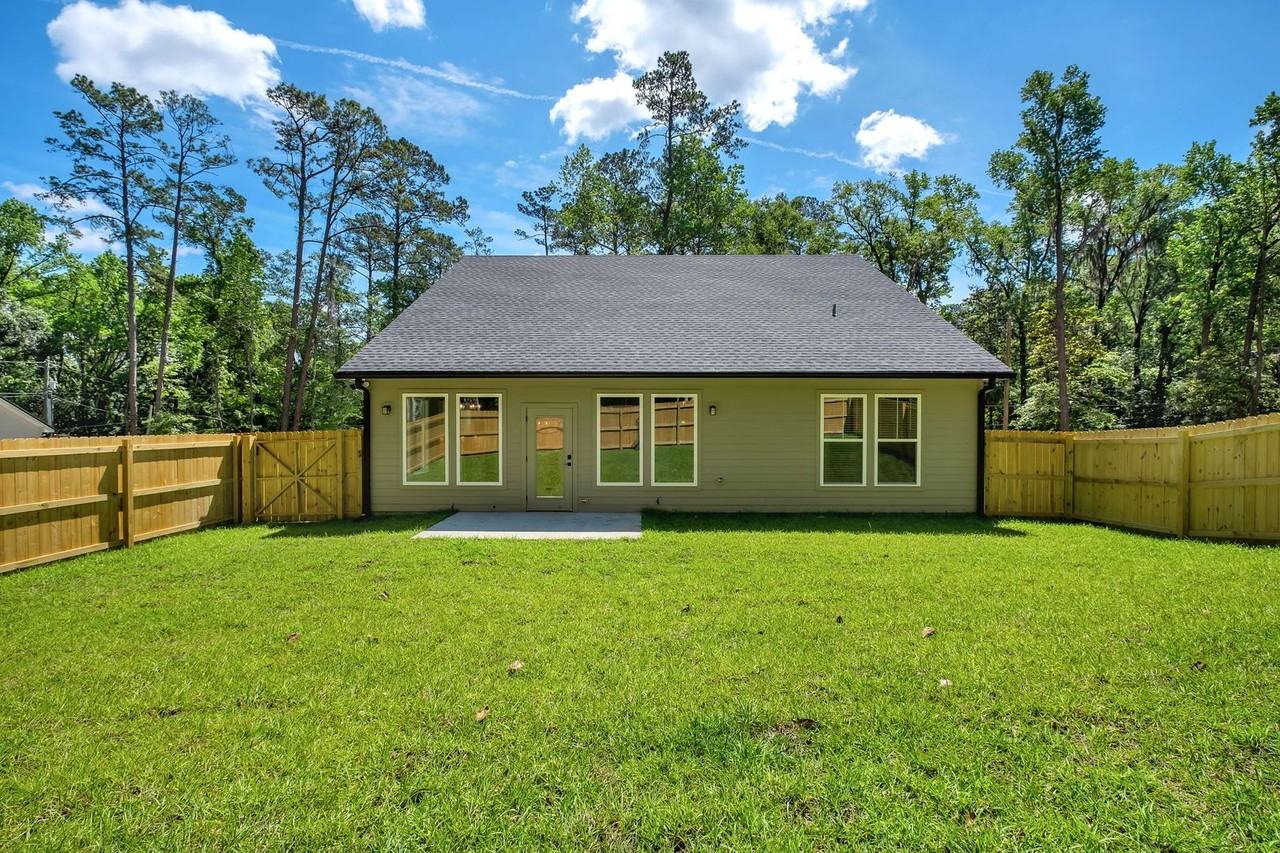 3126 Okeeheepkee Rd - Photo 3 of 24