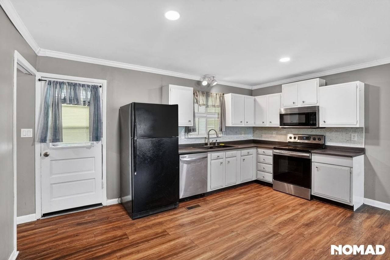 1230 Trent Blvd - Photo 5 of 29