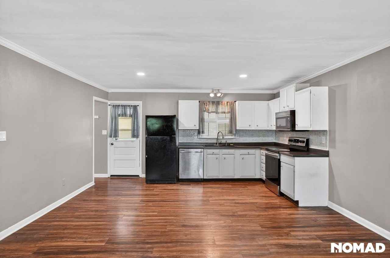 1230 Trent Blvd - Photo 6 of 29