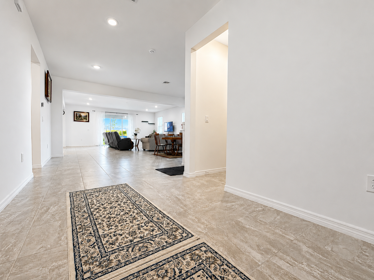7045 Sw 65th St - Photo 2 of 50