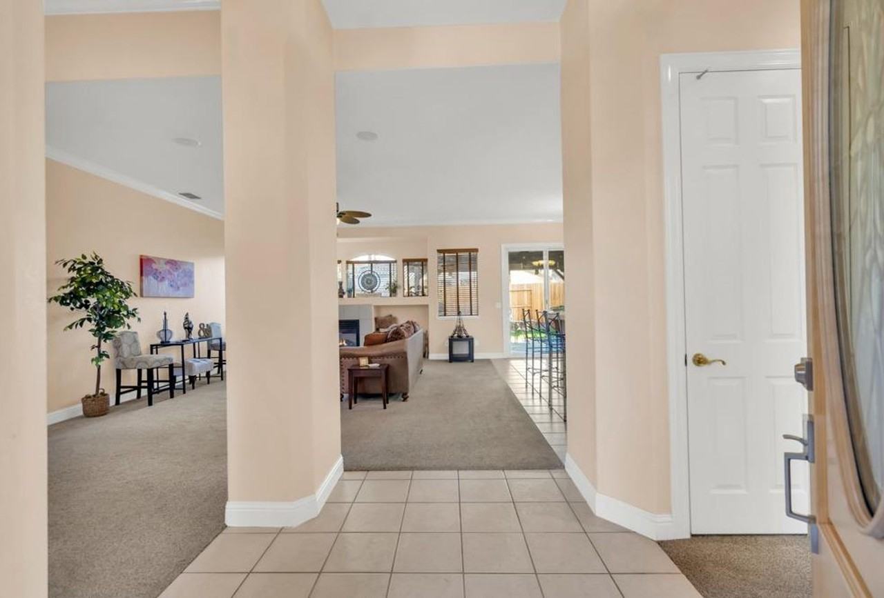 1281 Lorden Ct - Photo 6 of 45