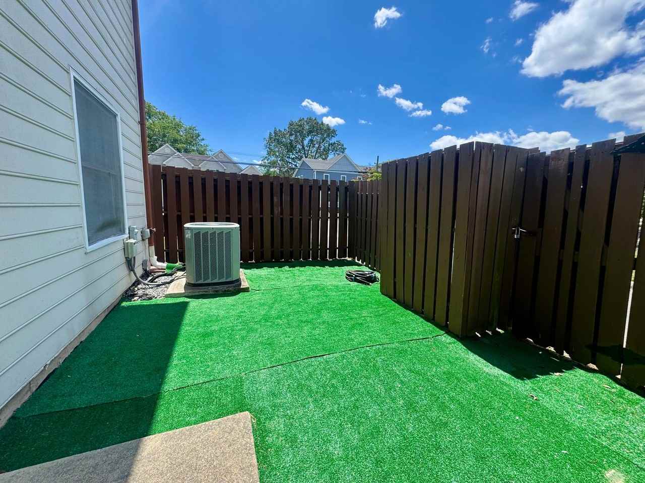 203 Persse St #5 - Photo 4 of 10