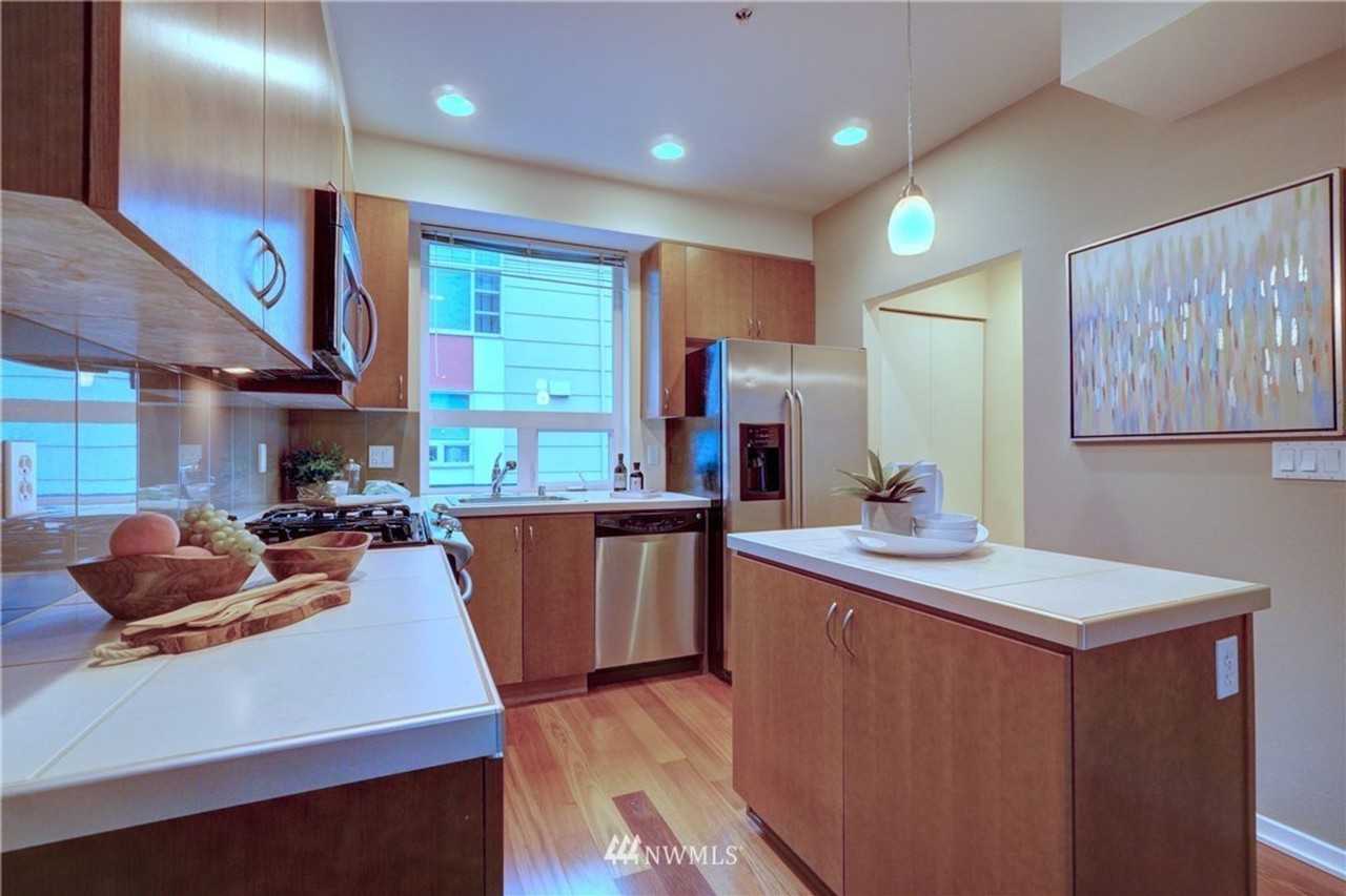 15123 Ne 81st Way #105 - Photo 2 of 28