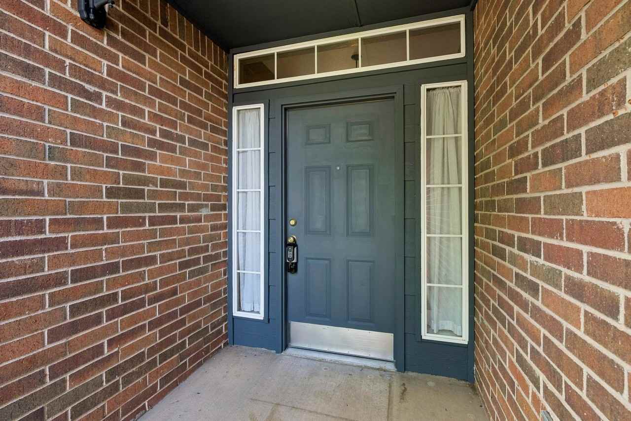 1708 Creekside Ct - Photo 6 of 47