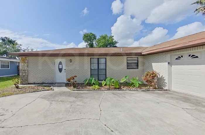 308 Wildwood Dr - Photo 5 of 35