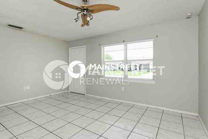 259 Magellan Dr - Photo 5 of 16
