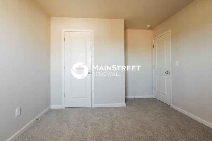 732 Independence Ave - Photo 7 of 17