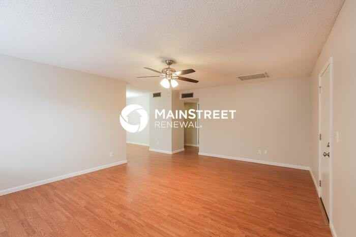 2807 N 45th Dr - Photo 6 of 16