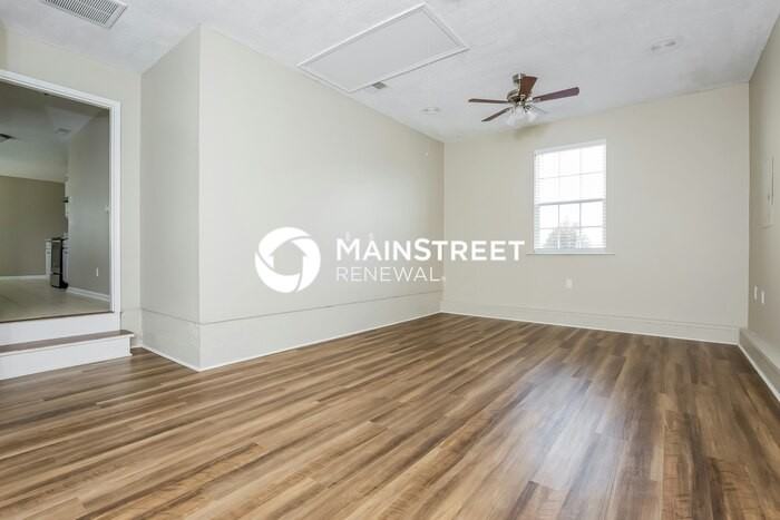 330 Needham Blvd - Photo 7 of 15