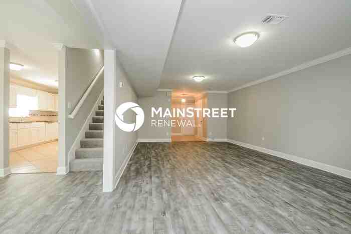 1212 Riverford Dr - Photo 5 of 17
