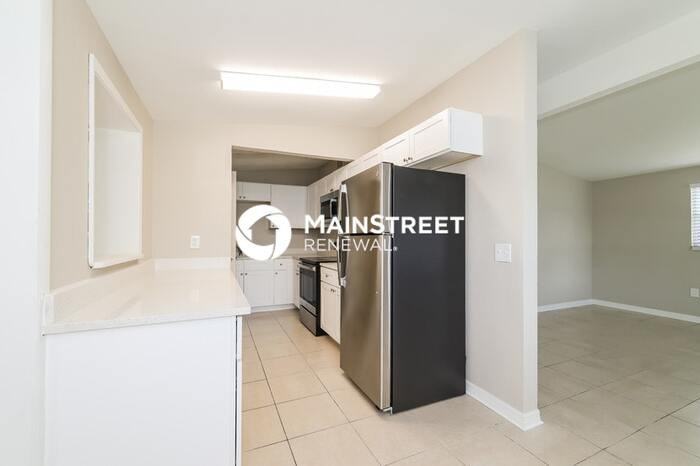 502 Glad Rd - Photo 5 of 15