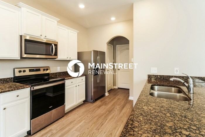 23019 Bellini Dr - Photo 4 of 17