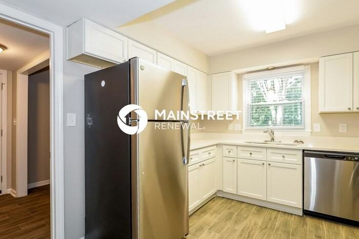 7739 Elm Tree Ln - Photo 7 of 17