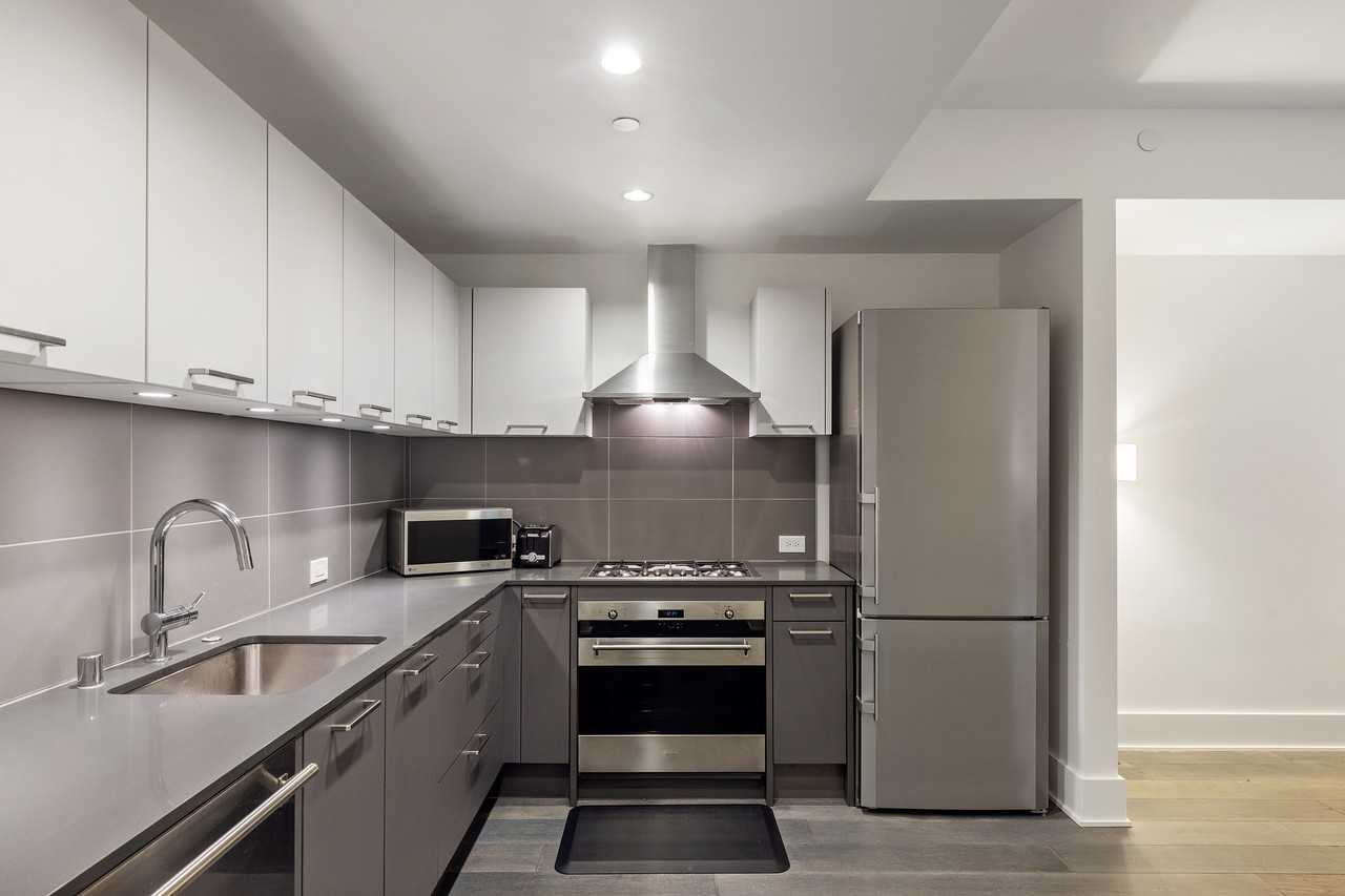 1075 Market Street #212 - Photo 3 of 31