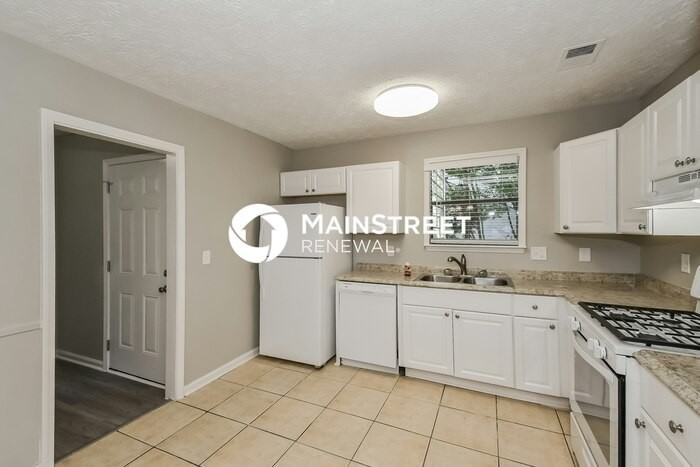 8799 Parliament Pl - Photo 7 of 16