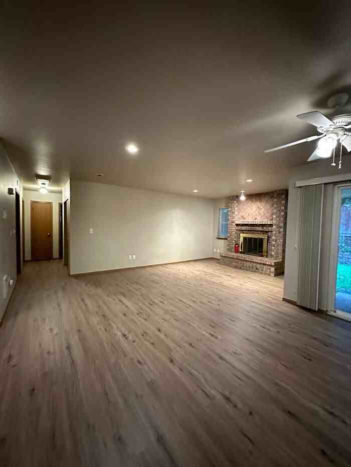15012 71st Ave E - Photo 3 of 9