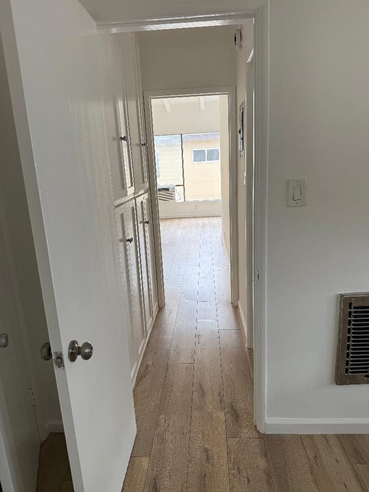 1759 Winona Boulevard #11 - Photo 3 of 17