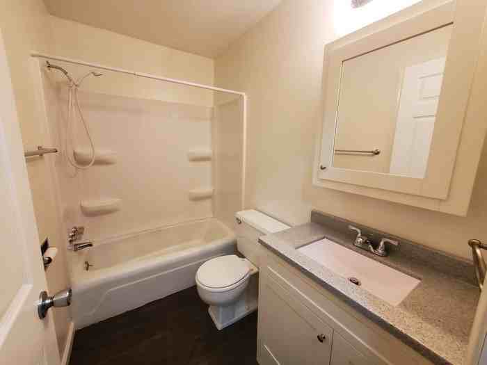 824 S 10th St #2 - Photo 5 of 11