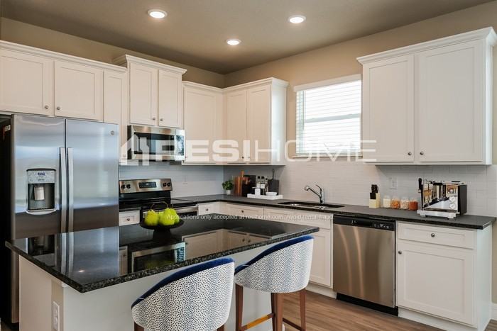 1811 Rookery Rd - Photo 3 of 16
