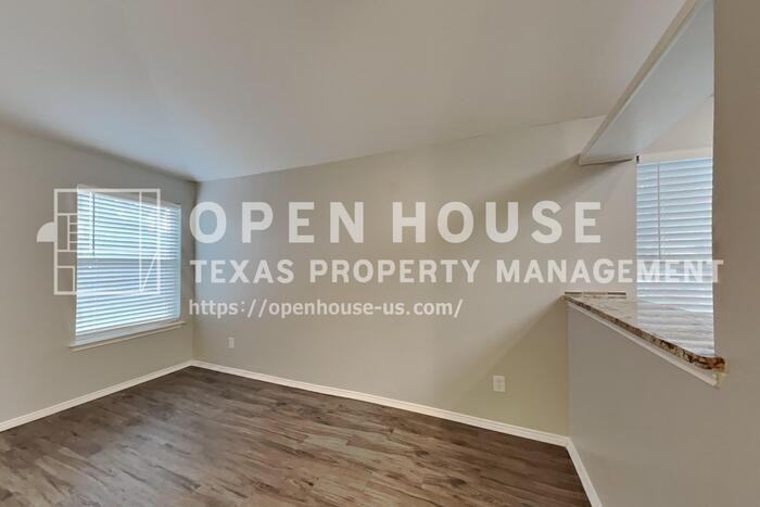 508 Alex St - Photo 5 of 21