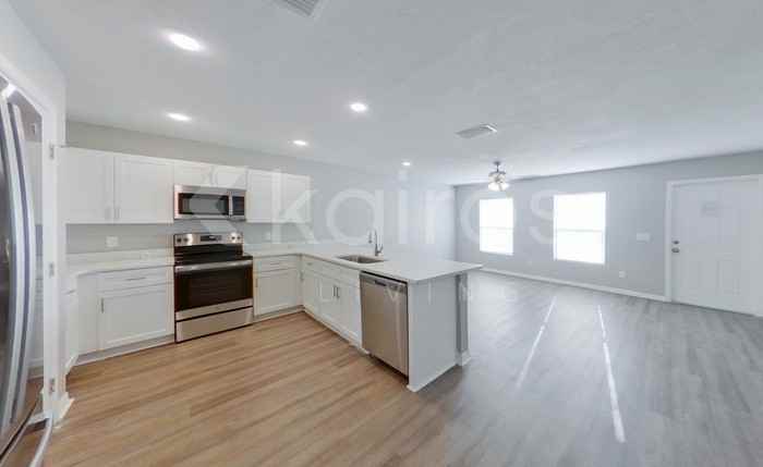 8415 102nd Ave - Photo 5 of 21
