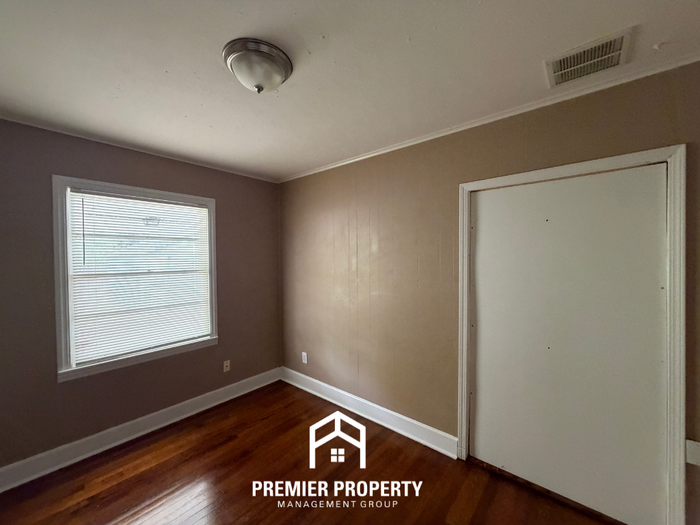 4744 Durbin Ave - Photo 7 of 17