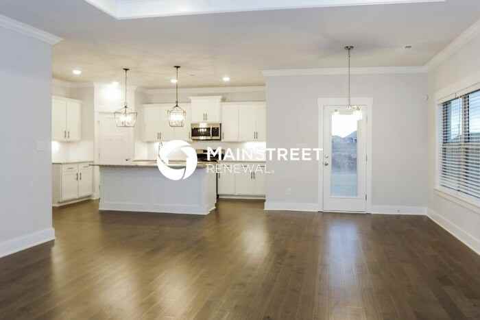 14704 Greenleaf Dr - Photo 5 of 15