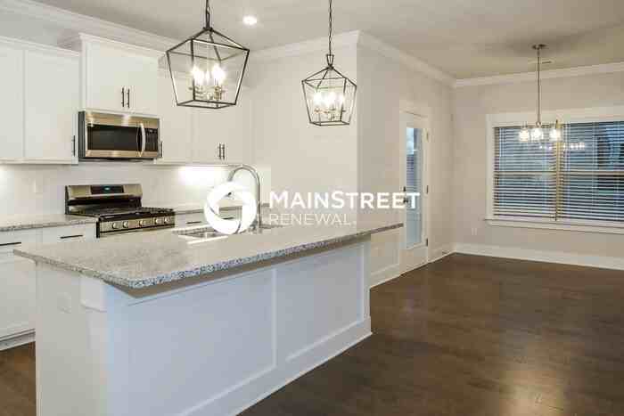 14704 Greenleaf Dr - Photo 6 of 15
