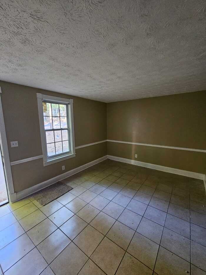 1176 Forest Vale Way #3 - Photo 3 of 5