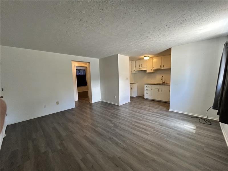 28 Pioneer Dr #2 - Photo 2 of 6
