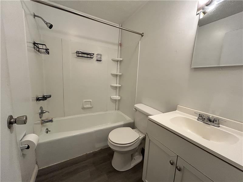 28 Pioneer Dr #2 - Photo 6 of 6