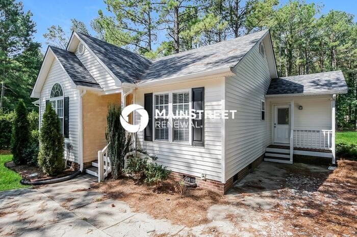 6408 Silver Spring Ct - Photo 3 of 16