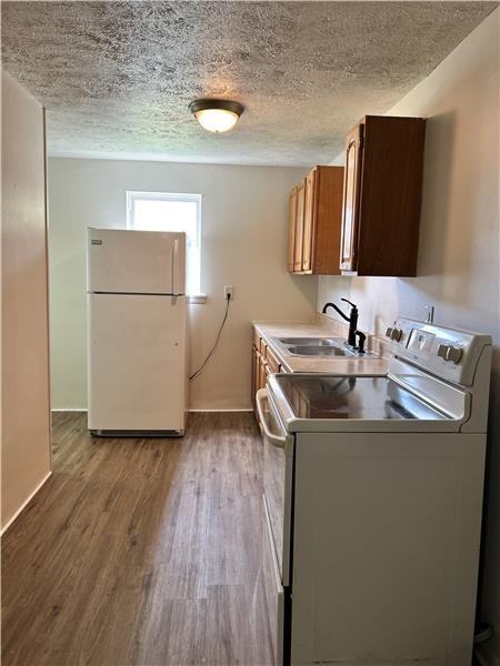 209 Maryland St #TILT - Photo 4 of 8