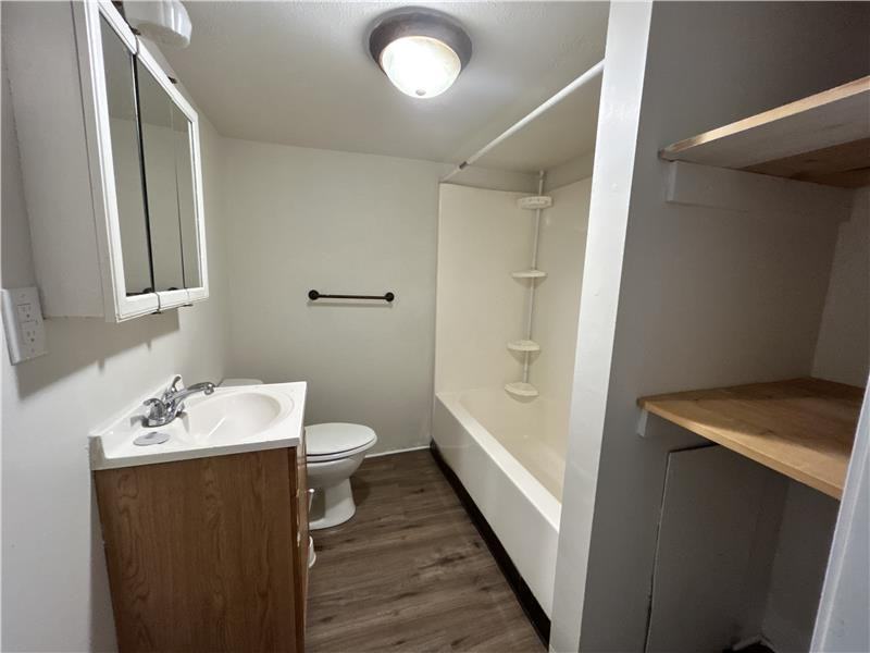 209 Maryland St #TILT - Photo 5 of 8