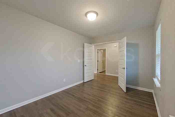 101 Paper Birch Dr - Photo 6 of 25
