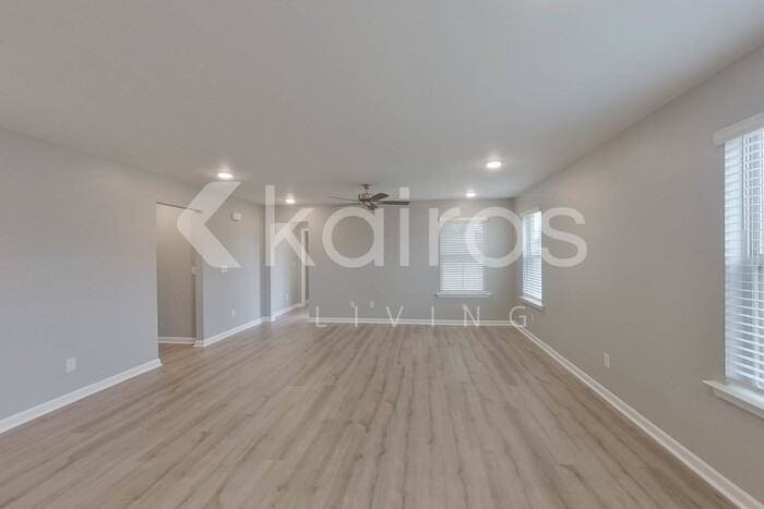 100 Denise Dr - Photo 2 of 23