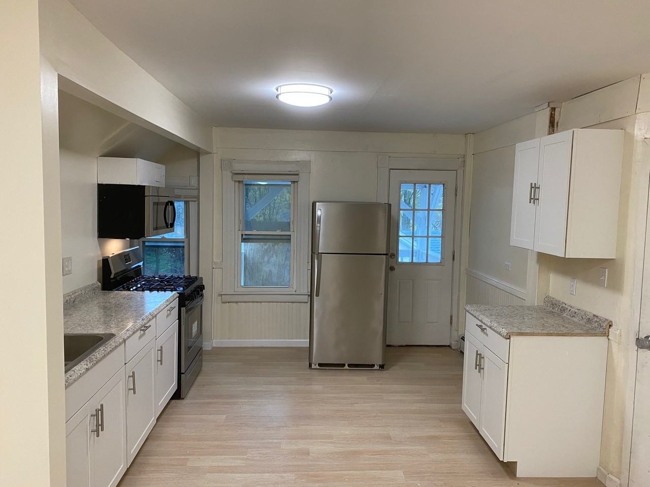 96 Hill Street - Photo 5 of 22