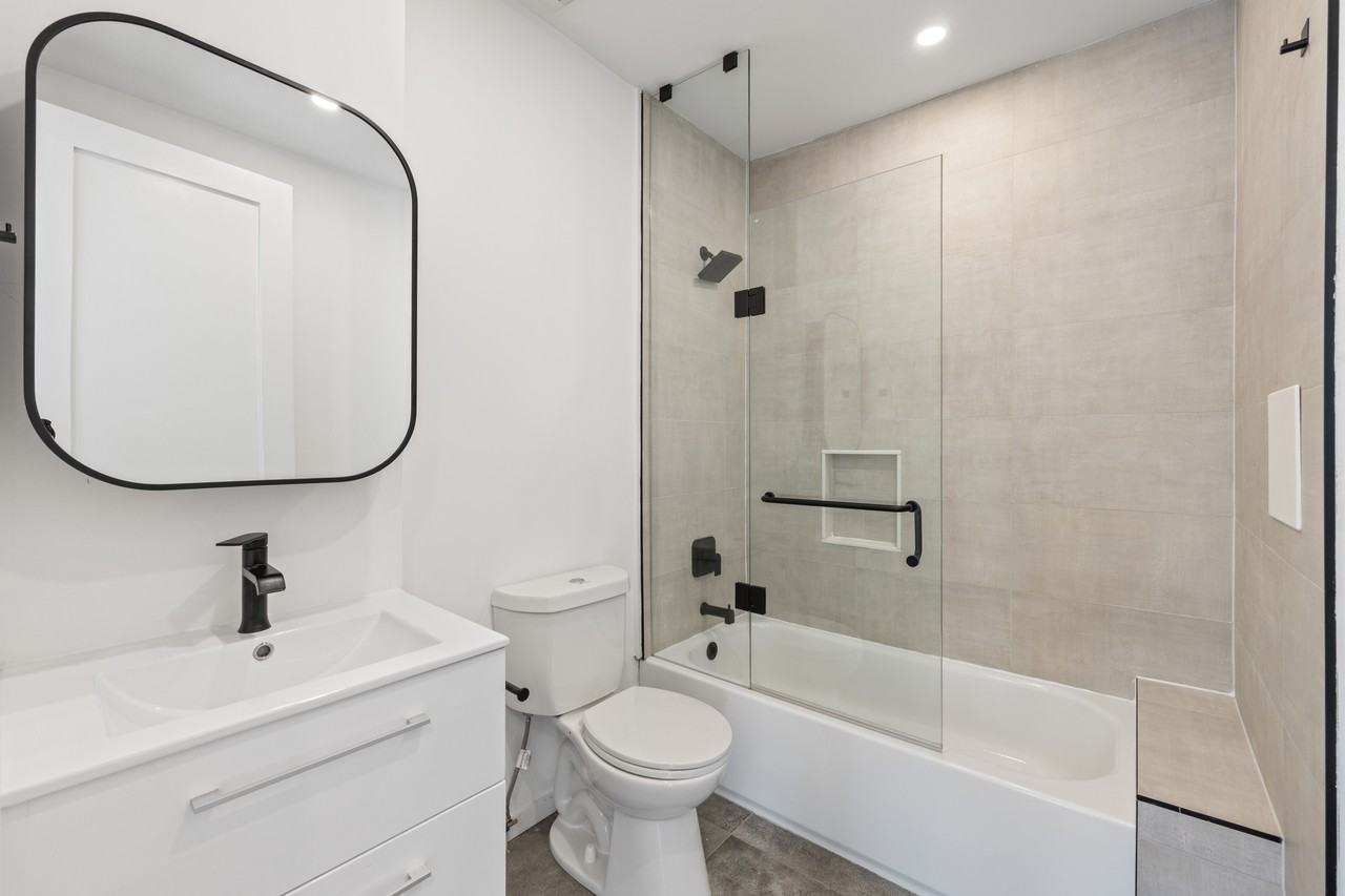 1989 Yonge Street #304 - Photo 6 of 21