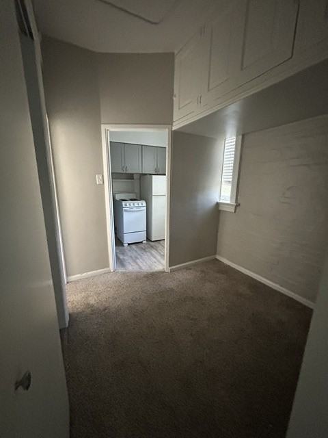 322-24 Newstead Avenue - Photo 3 of 9