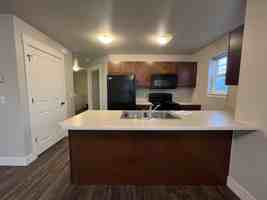 featured image of 1725 S 3rd St W