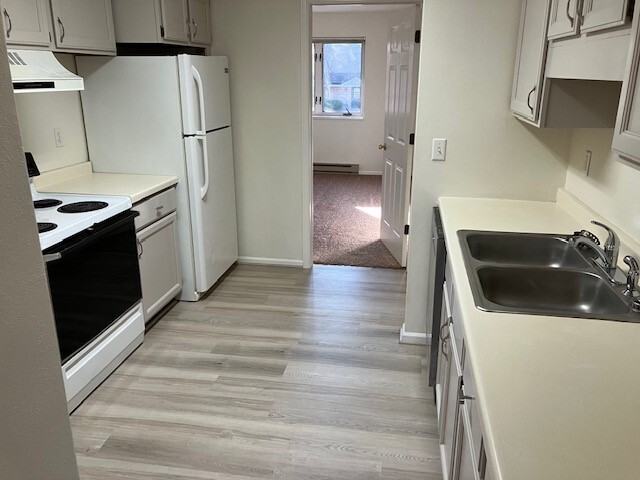 385 Cross Street - Photo 4 of 23