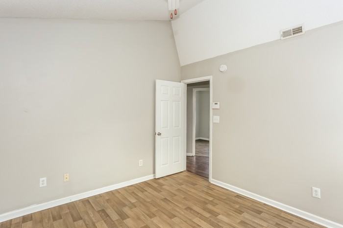 3807 Gold Nugget Ct - Photo 6 of 9