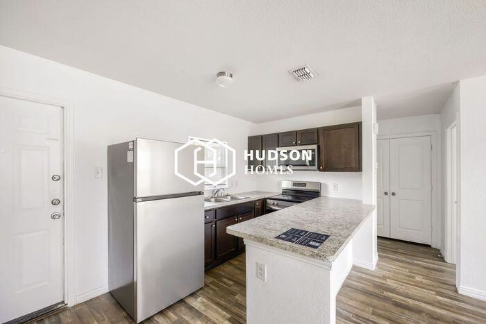 1216 E Powell Ave - Photo 6 of 13