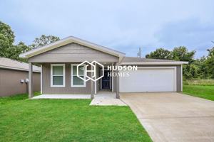 featured image of 127 Holiday Dr