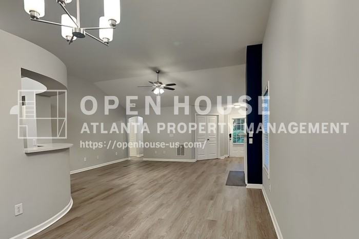 422 Arrowhead Trl - Photo 6 of 20
