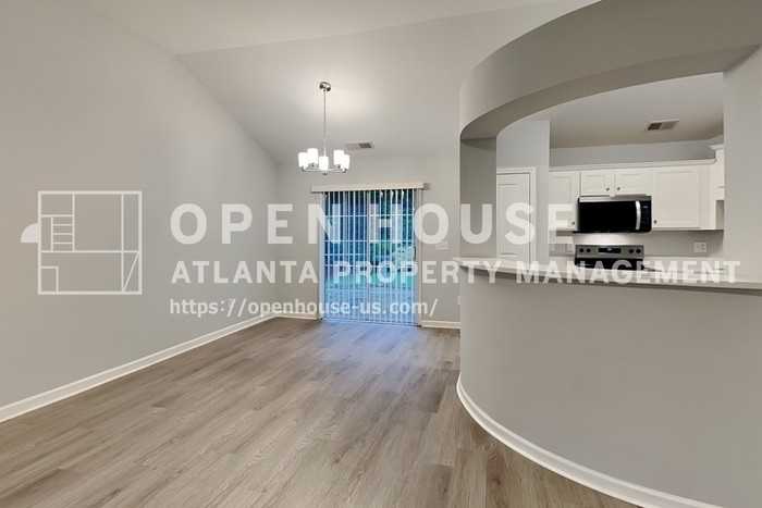 422 Arrowhead Trl - Photo 7 of 20