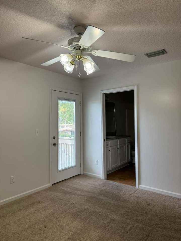702 Meadowbrook Drive - Photo 4 of 7