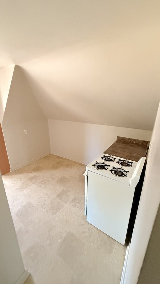 2901 Rutland Avenue - Photo 3 of 15