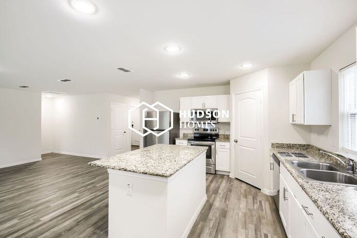 334 Bounding Main St - Photo 6 of 14