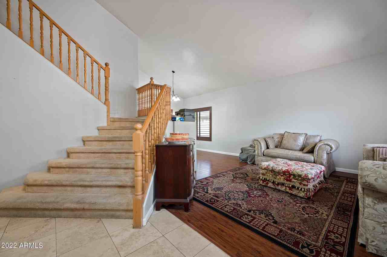 708 W Stottler Pl - Photo 4 of 42